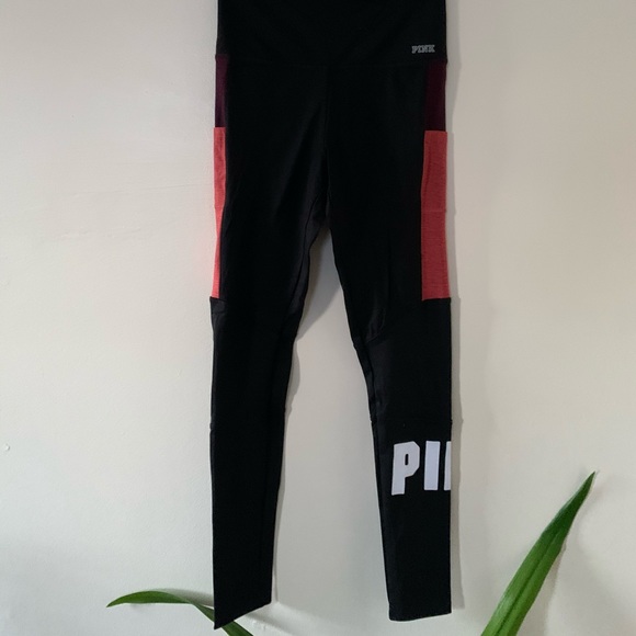 PINK Victoria's Secret Pants - VS Pink Ultimate Leggings (with pockets!)